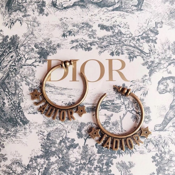 Earrings - Picture 4 of 4